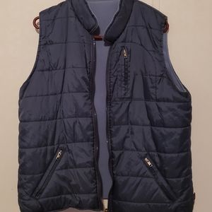 Reversible vest.